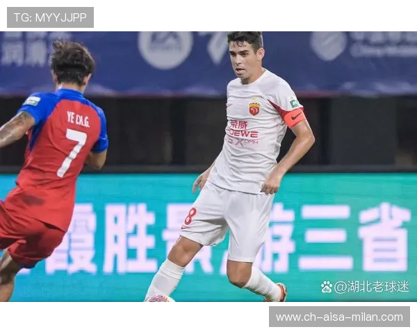 32岁前国脚恐被海港放弃，多队争抢燃起转会大战