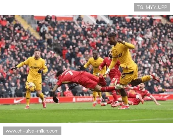 利物浦高位逼抢奏效，安菲尔德夜色狂欢